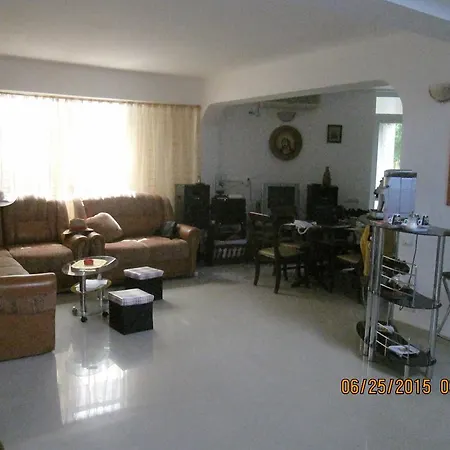 Vila Talisha בית הארחה *