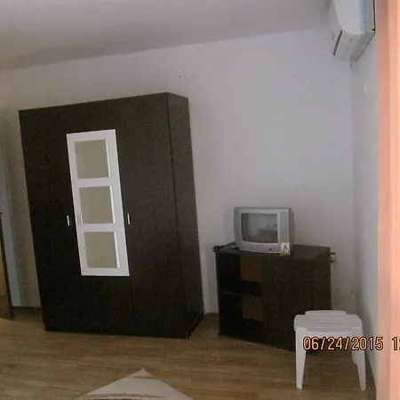 בית הארחה Vila Talisha קוסטינסטי