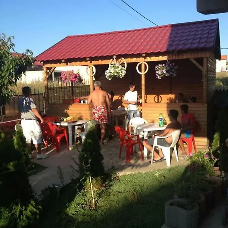 בית הארחה Vila Talisha קוסטינסטי