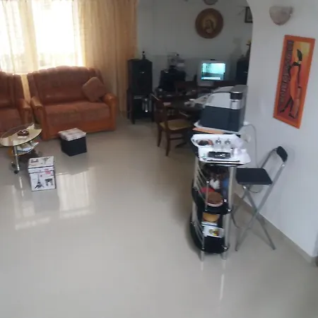 Vila Talisha בית הארחה *